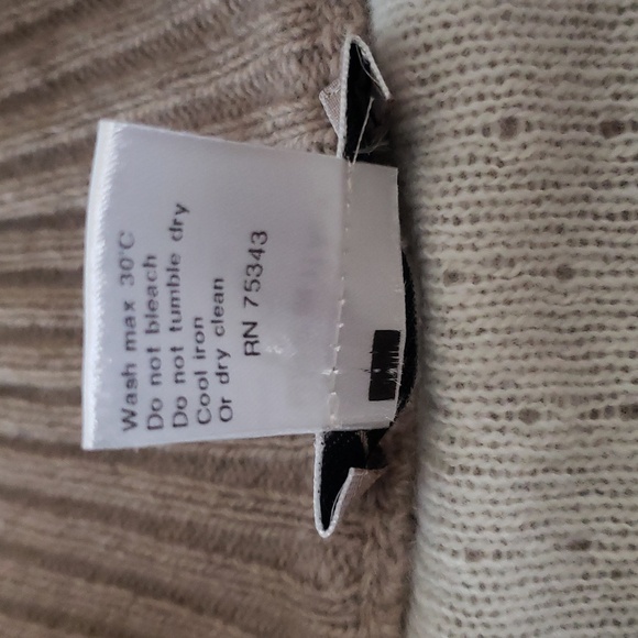 Boho Preppy Knit Cashmere Wool Lagenlook Artisy Career Cottagecore Cozy Vest - Picture 5 of 6